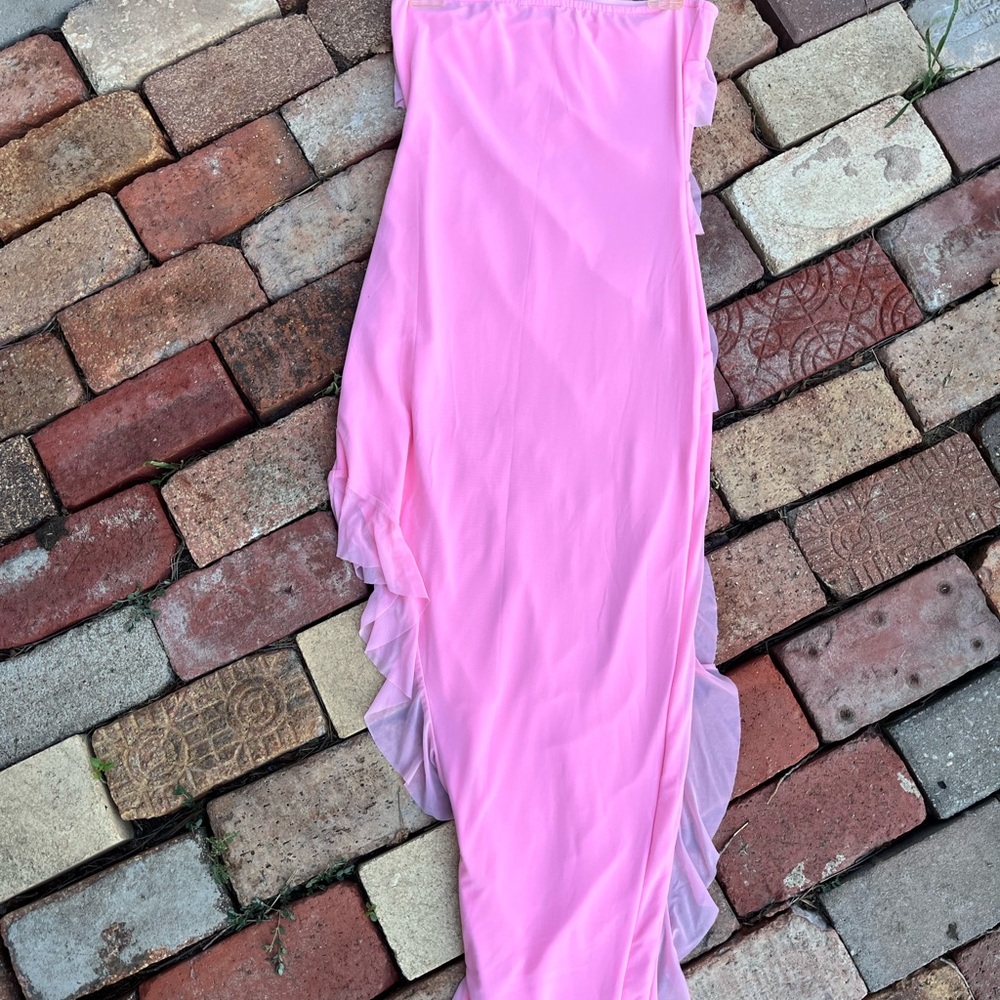 Pink Ruffled sleeveless dress - Picture 3 of 3